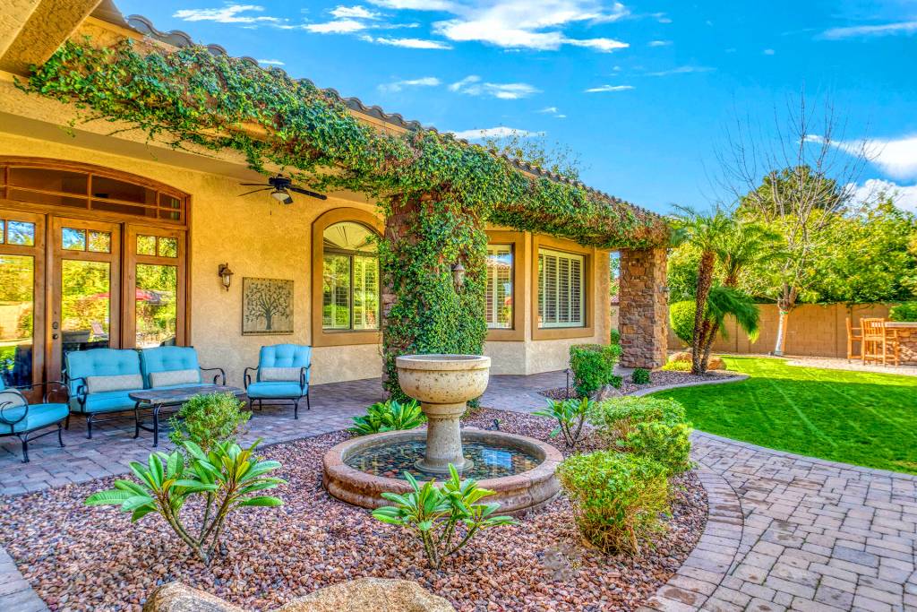 The Elements Behind a Landscape That Greets People with Wow!